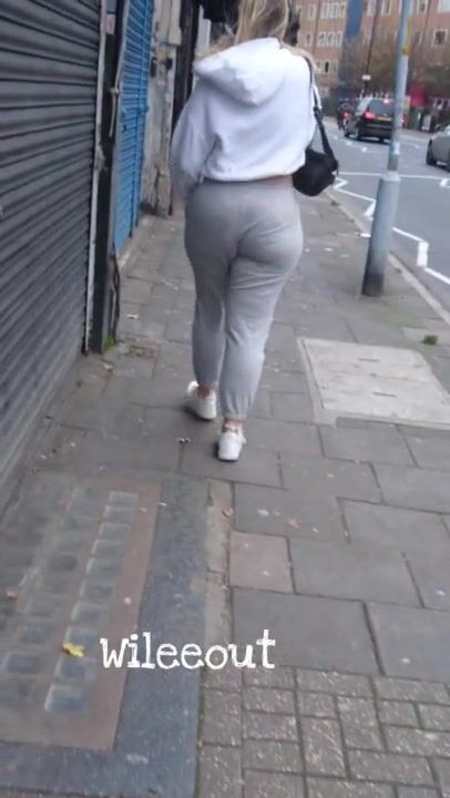 Fat Butt Jiggly Butt - Pawg Wedgie VPL