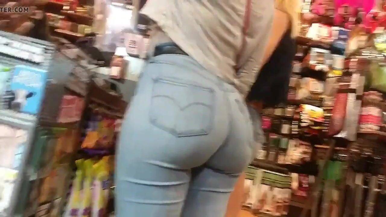 Thick white booty into jeans